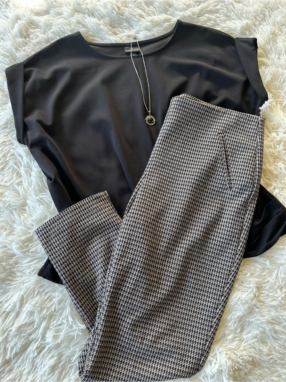 Chico’s | Houndstooth Straight Leg Pants